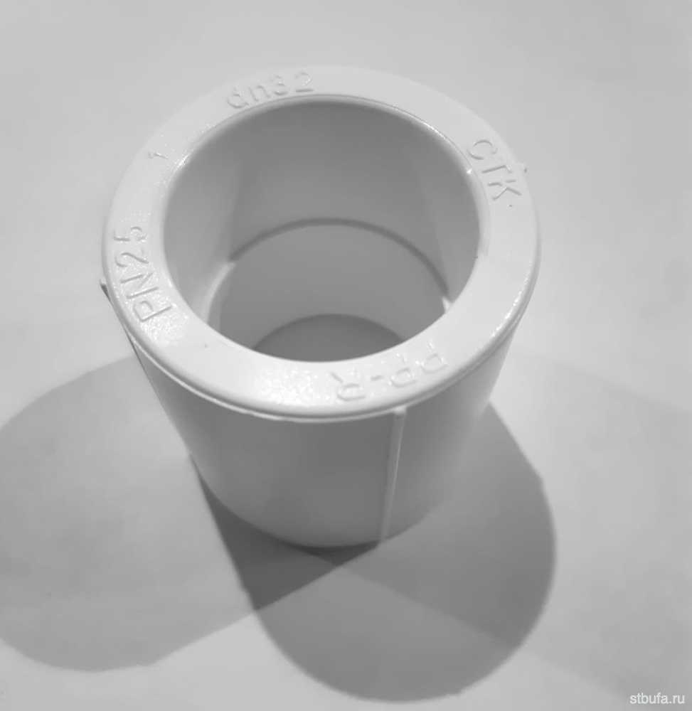 ППРС Россия (полипропилен) Муфта D32mm (150)